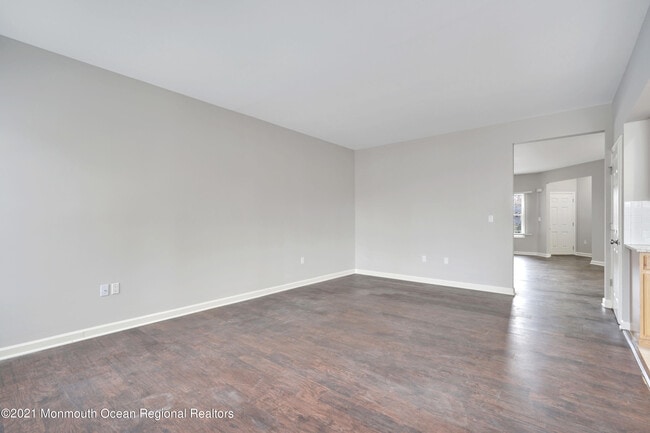 Building Photo - 44 Smock Ct