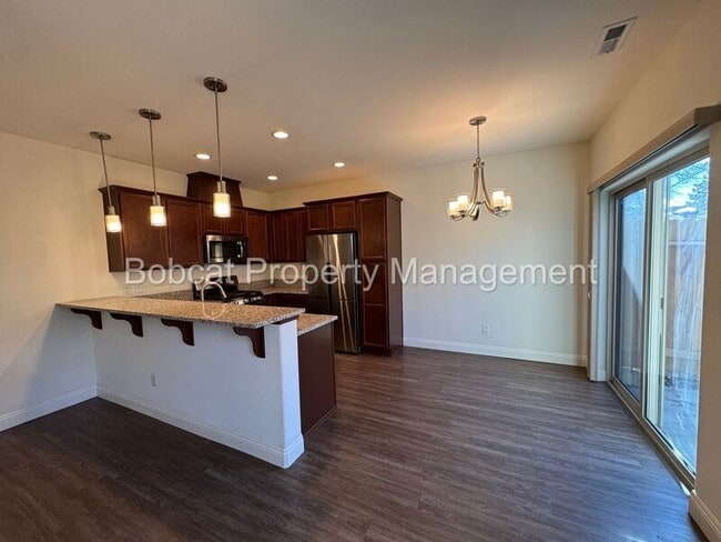 Building Photo - 1230 Saltern Dr