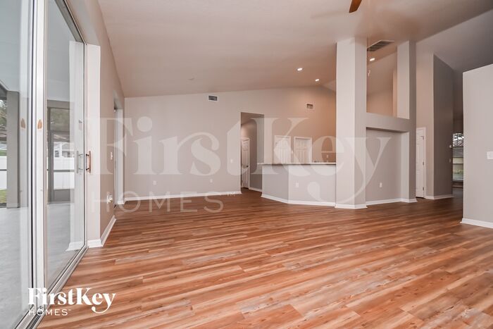 Building Photo - 4527 Gentrice Dr