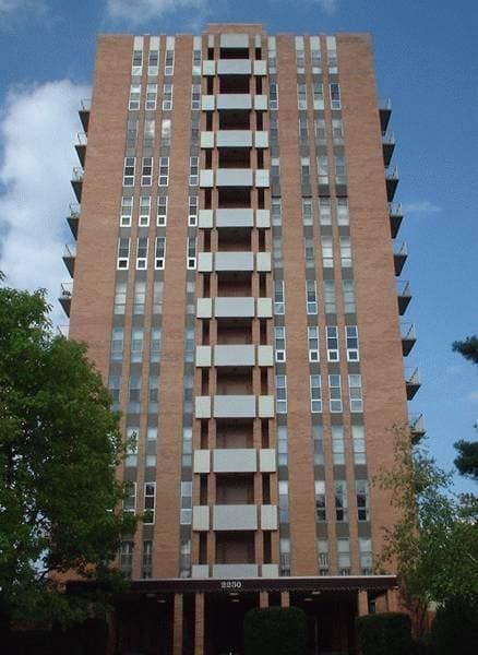 Building Photo - Carillon House Condominium