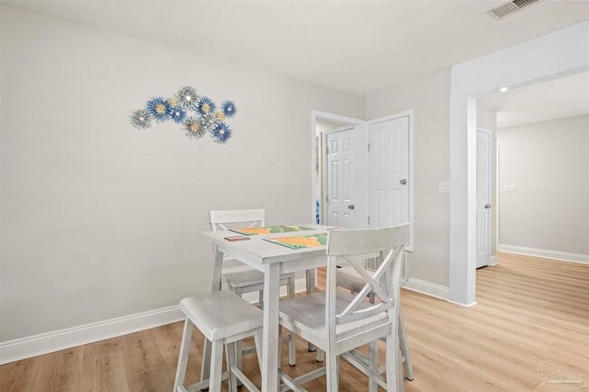Building Photo - 4570 Yacht Harbor Dr