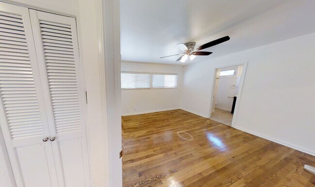 Building Photo - 3758 Tuller Ave