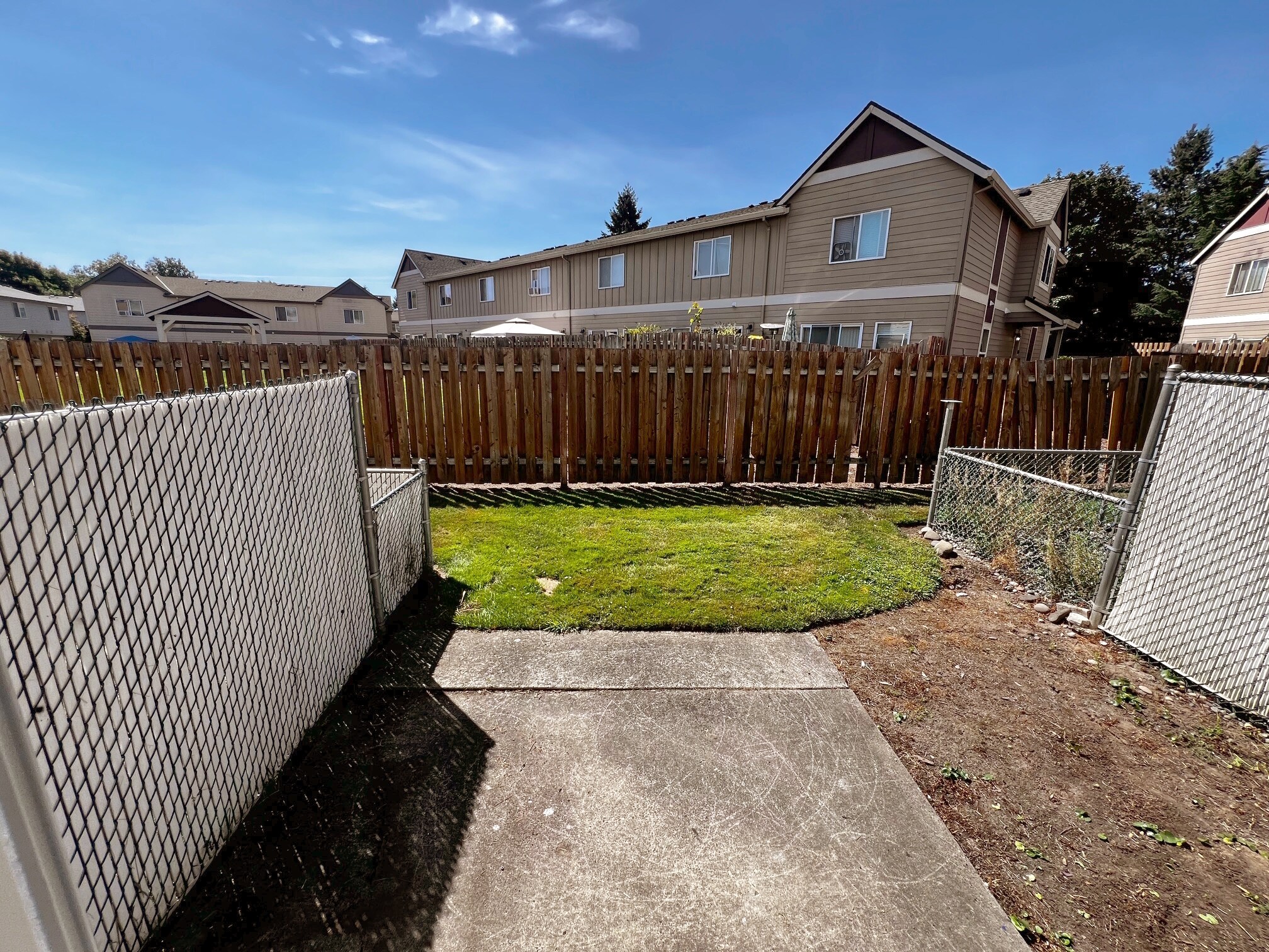 Building Photo - 4000 NE 109th Ave