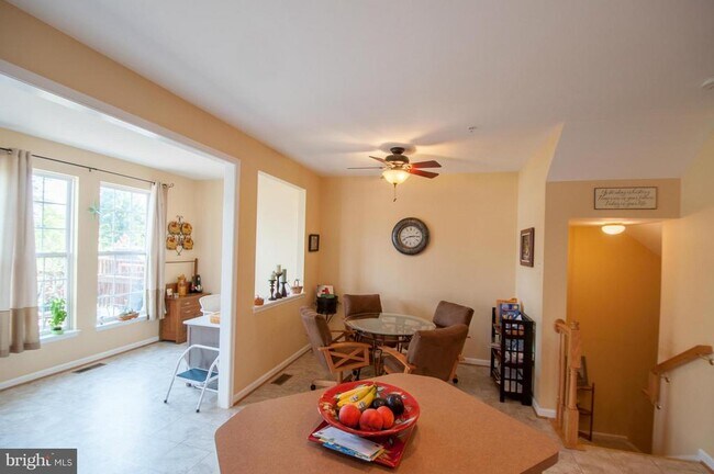 Building Photo - 5813 Whiterose Way