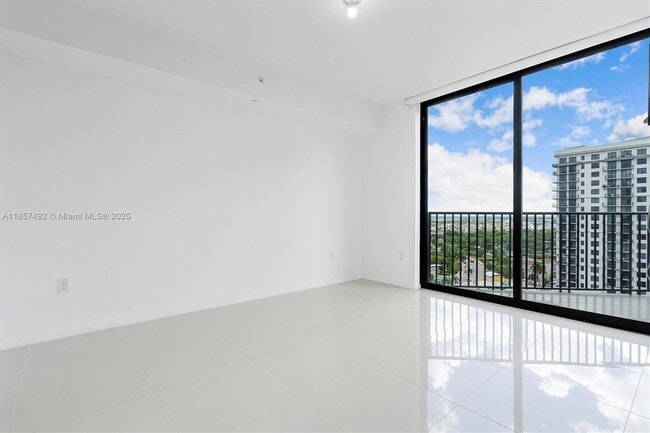Building Photo - 5252 NW 85th Ave