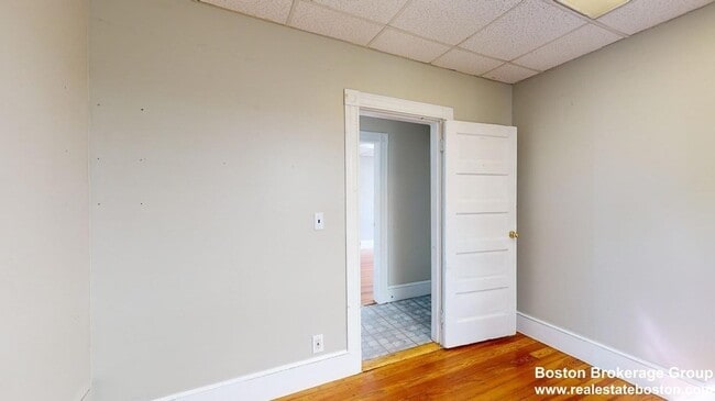 Building Photo - 3 Sudan St