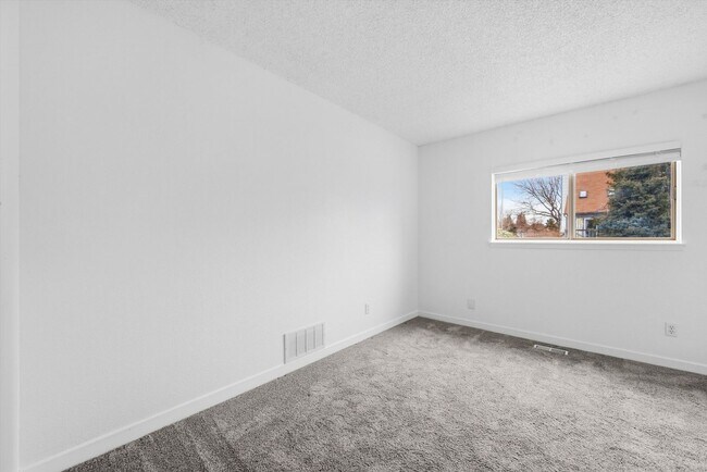 Building Photo - 19880 E Prentice Pl