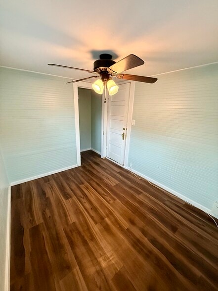 3rd Bedroom 2 - 308 E School St