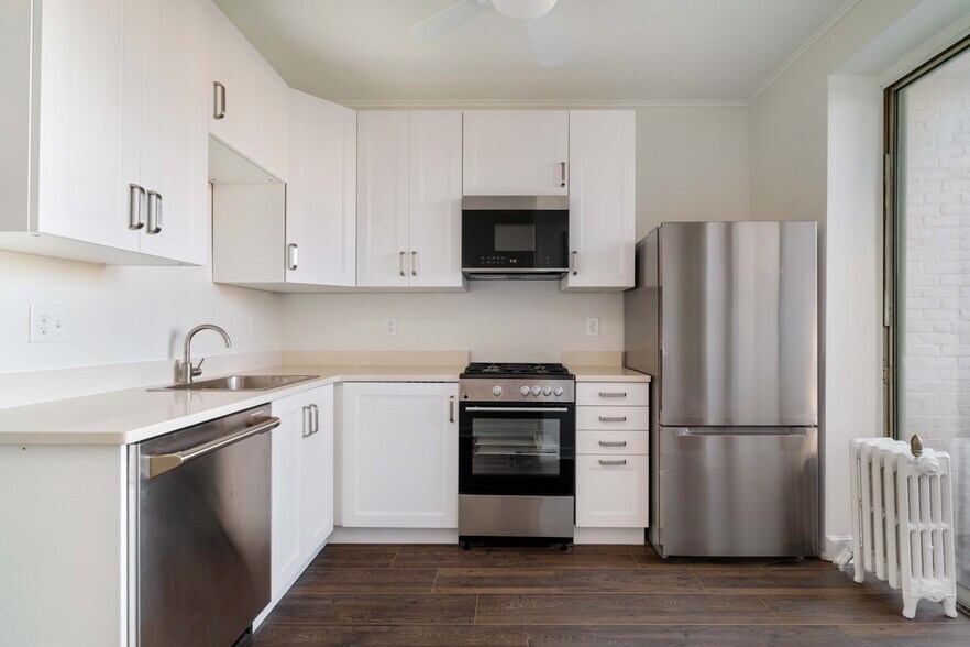 Building Photo - 321 Tappan St