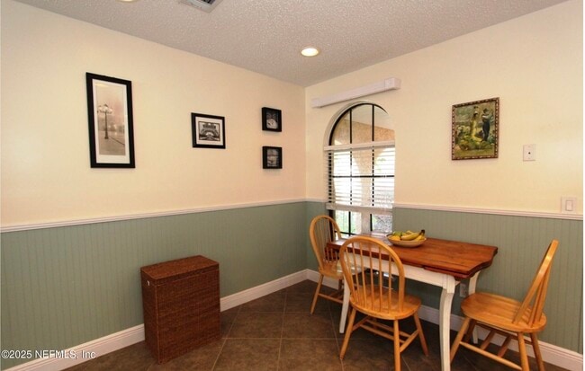 Building Photo - 12352 Toucan Dr