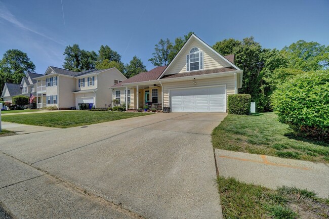Building Photo - 3040 Kempton Park Rd