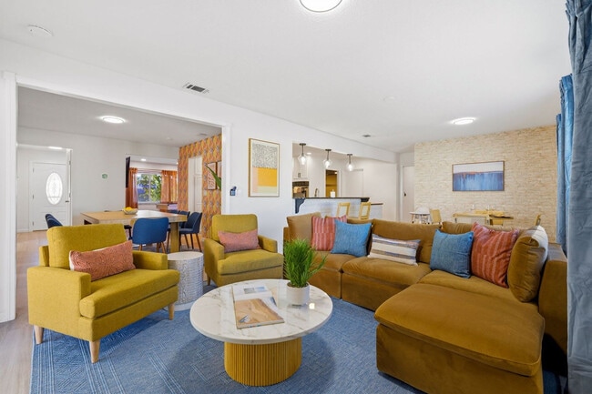 Building Photo - 12299 91st Ave N