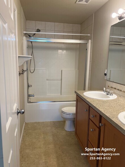 Building Photo - 18302 114th Ave E