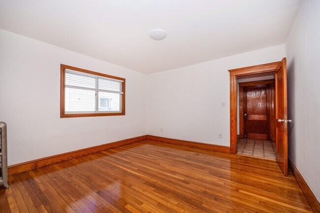 Building Photo - 17 Puritan Rd