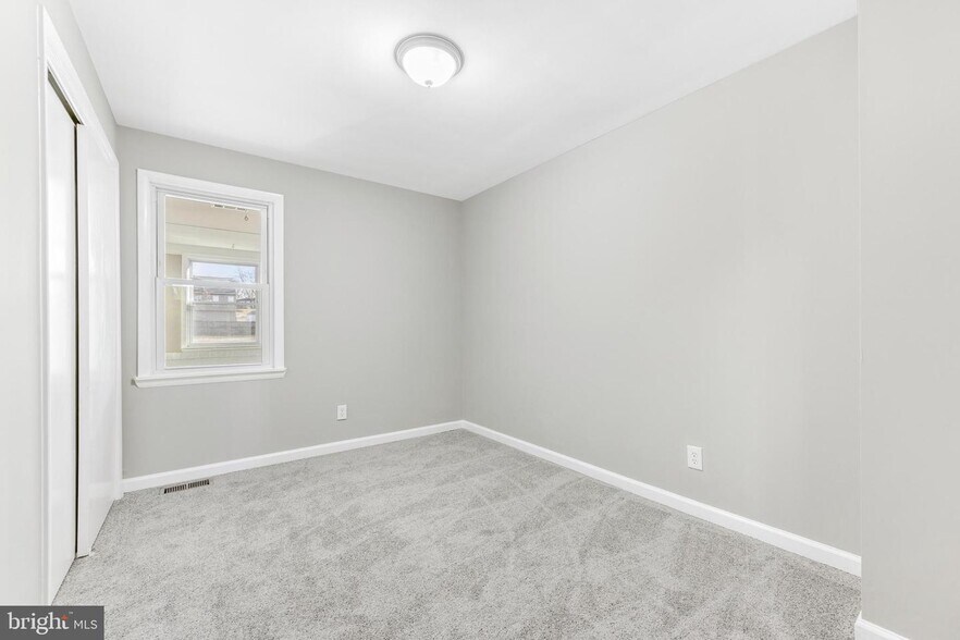 Building Photo - 713 Biddle Rd