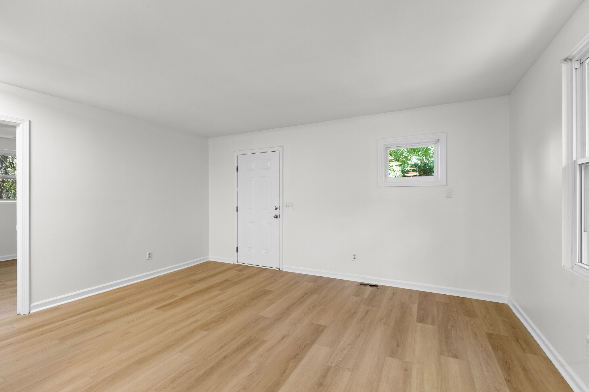 Building Photo - 203 Theodore Rd