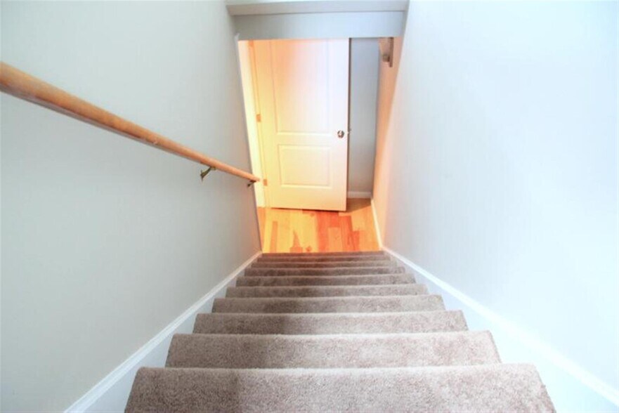 Building Photo - 25 Bow St