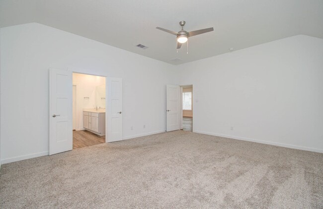 Building Photo - 10011 Angelina Wds Ln