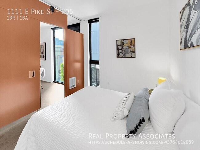 Building Photo - 1111 E Pike St