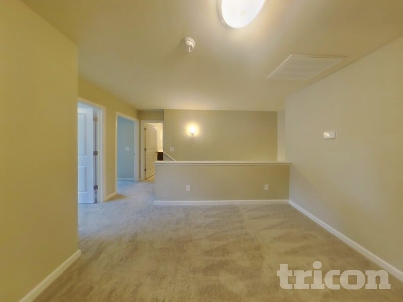 Building Photo - 125 Hickory Sta Ln