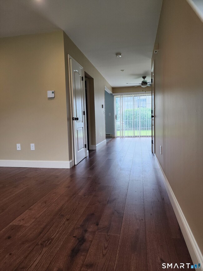 Building Photo - 52 Glen Ridge Ct