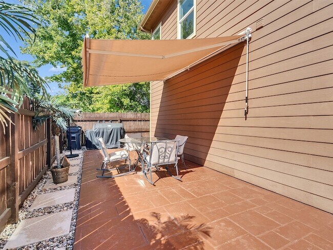 Building Photo - 16984 W Juneau St