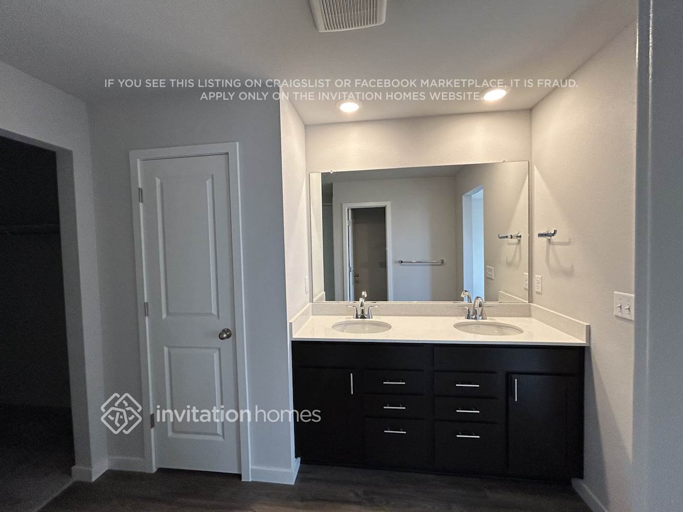 Building Photo - 14412 Heritage Dr