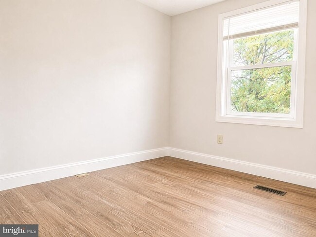 Building Photo - 5559 Hecate Ct