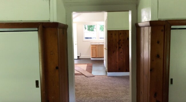 Building Photo - 1 Bedroom Cottage in Country Setting
