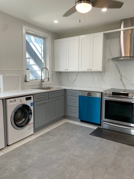 Building Photo - 35 Seaview Ave