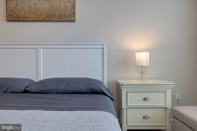 Building Photo - 262 Allison Dr