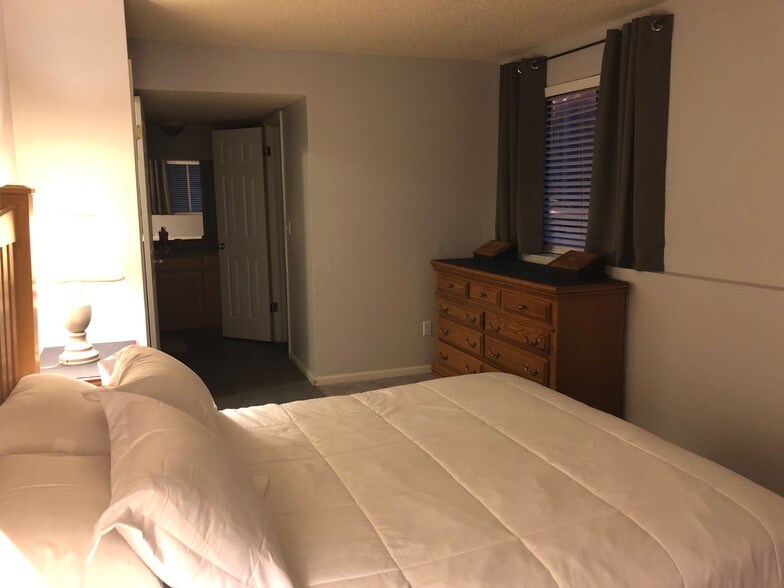 Master Suite - 10785 W 63rd Pl