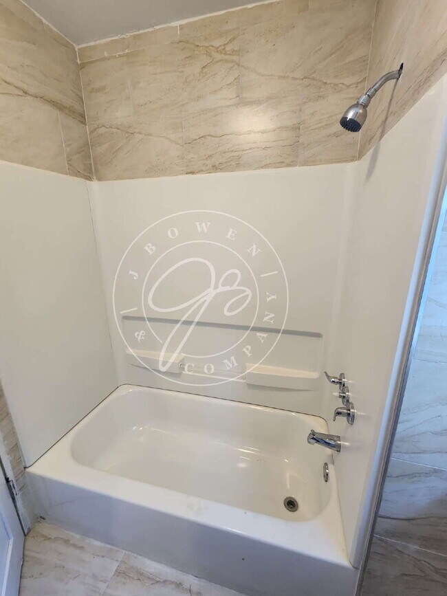 Building Photo - Very spacious lower 2 bedroom with separat...