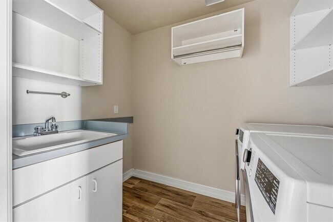 Building Photo - 18806 Chemille Dr