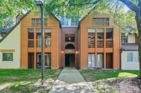 Building Photo - 4906 Columbia Rd