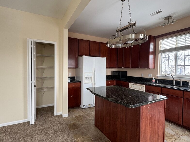 Building Photo - 1220 Alameda Blvd