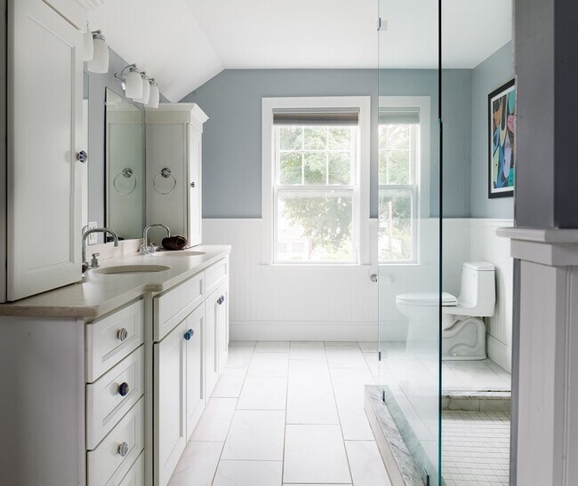 Building Photo - 70 Arlington St