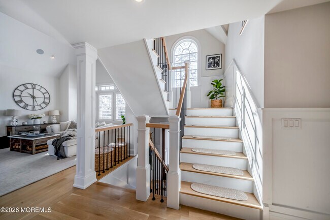 Building Photo - 3 Elizabeth Pl