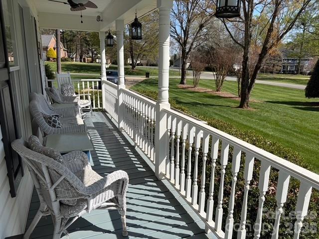 Building Photo - 8129 Camelia Ln