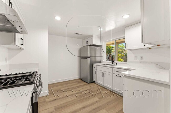 Building Photo - 10946 Thrush Dr