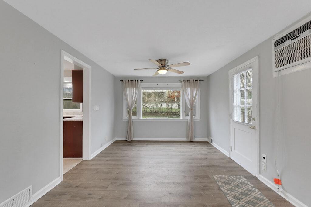 Building Photo - 95 Grove St