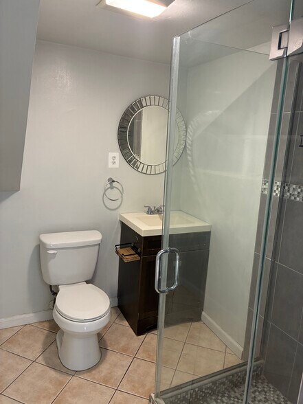 Building Photo - 6116 Washington St