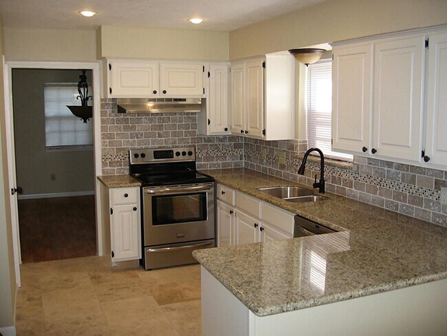 Building Photo - 15523 Bowsprit Ln