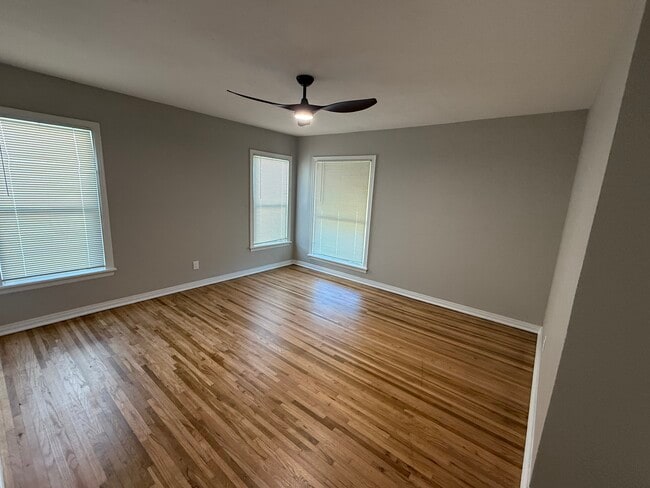 Building Photo - 3223 Cherrywood Ave