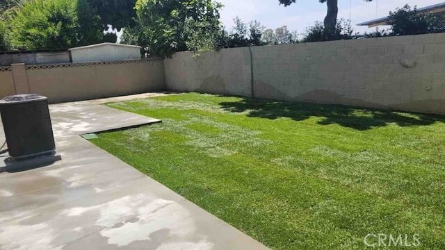 Building Photo - 15649 Aravaca Dr