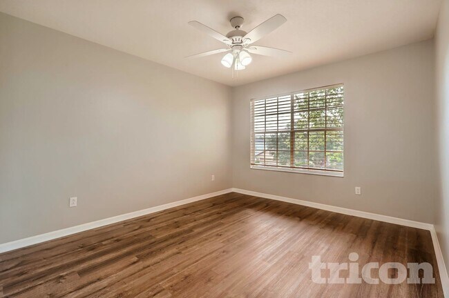 Building Photo - 5859 Autumn Chase Cir