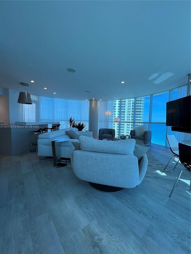 Building Photo - 6301 Collins Ave