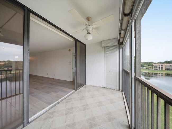 Building Photo - 6539 Coral Lake Dr