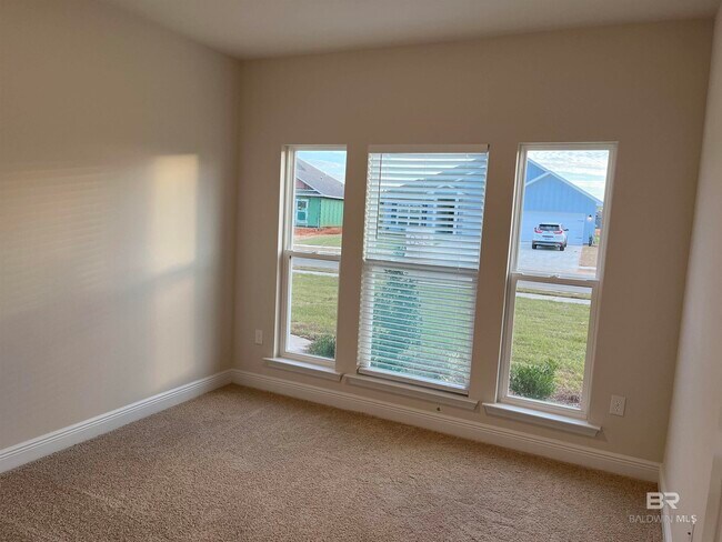 Building Photo - 10762 Winning Colors Trl