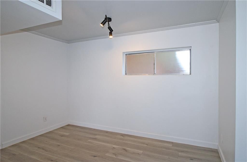 Building Photo - 91 Rumson Rd NE